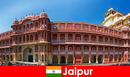 As arquiteturas mais incomuns atraem muitos turistas a Jaipur