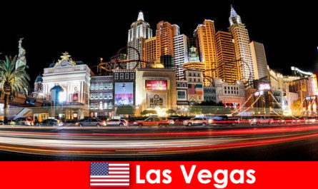 Las Vegas, a capital mundial do entretenimento, encanta os estrangeiros com sua vida noturna