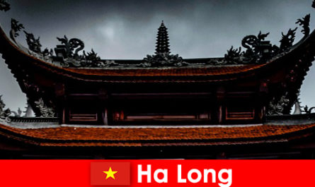 Ha long é conhecida como uma cidade cultural entre estranhos