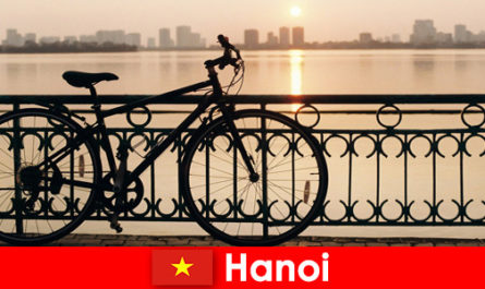 Hanói no Vietnã Viagem de descoberta com passeios aquáticos para turistas esportivos