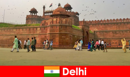Vida vibrante em Delhi, Índia, para viajantes culturais de todo o mundo