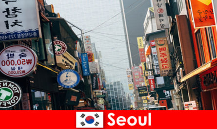 Seul, na Coreia, a excitante cidade das luzes e anúncios para turistas noturnos