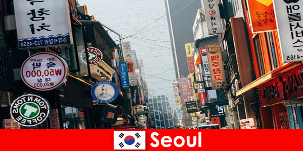Seul, na Coreia, a excitante cidade das luzes e anúncios para turistas noturnos