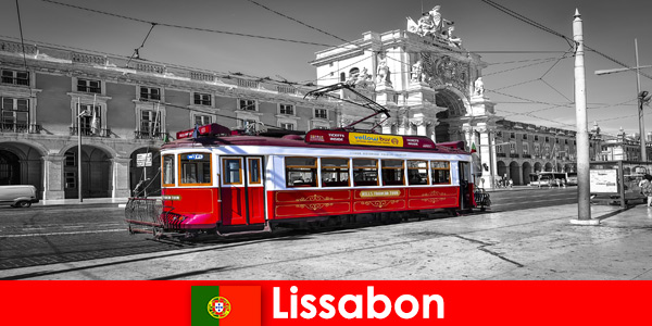 Os turistas de Lisboa em Portugal a conhecem como a cidade branca do Atlântico