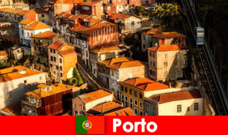 Passeio de fim de semana pela cidade velha de Porto Portugal