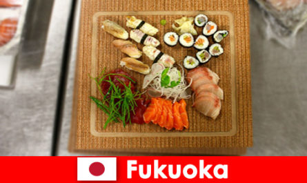 Fukuoka, Japão, é um destino popular para viajantes culinários