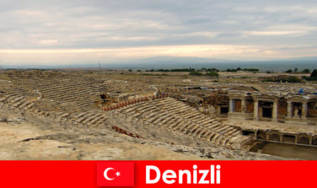 Denizli Turquia oferece passeios de vários dias para os interessados ​​nos lugares sagr-ados