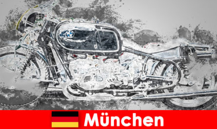 Mundo do motor em Munique, Alemanha, para maravilhar e tocar para turistas de todo o mundo