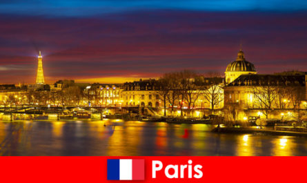 Viagem para solteiros na faixa de entretenimento em Paris França