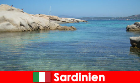 Sardenha Itália oferece mar, areia e sol puro para estrangeiros