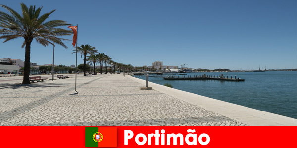 O po.rto de Portimão Portugal convida-o a ficar