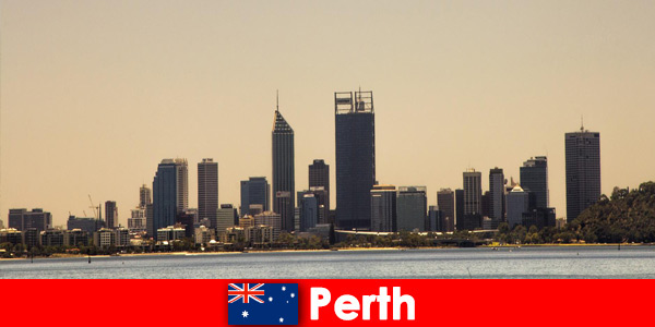 Em Perth, os turistas da Austrália podem encontrar dicas gratuitas de restaurantes e acomodações