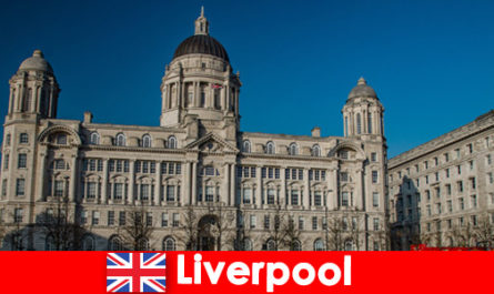 Viagens escolares para Liverpool na Inglaterra estão se tornando cada vez mais populares