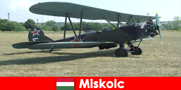 Os amantes de máquinas voadoras antigas descobrirão muito aqui em Miskolc Hungria