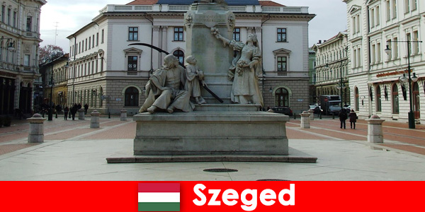Viagem semestral popular para estudantes estrangeiros na cidade universitária de Szeged Hungria