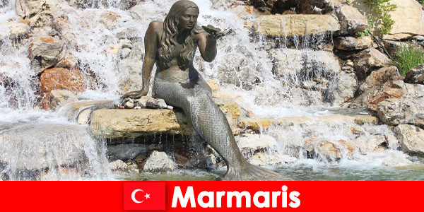 Lugares favoritos e muitos pontos turísticos aguardam estranhos em Marmaris Turquia