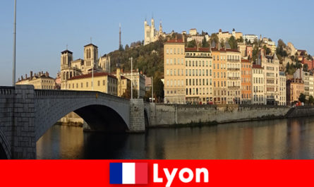 Descubra lugares populares e cozinha clássica em Lyon, França
